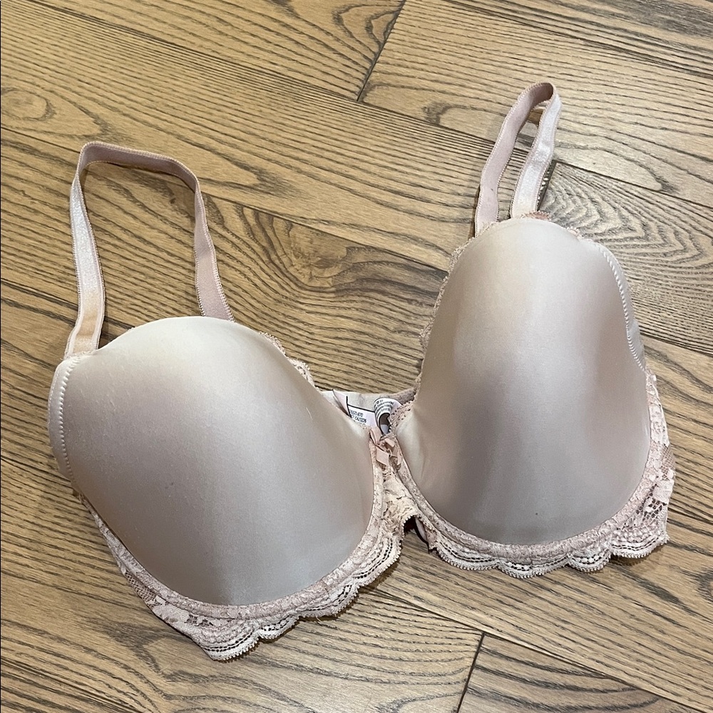 Victoria's Secret Blush Lace Trim Bra